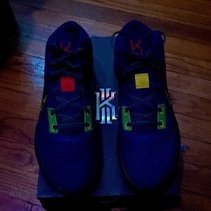Nike Kyrie Flytrap Men's 4 EP Sneakers